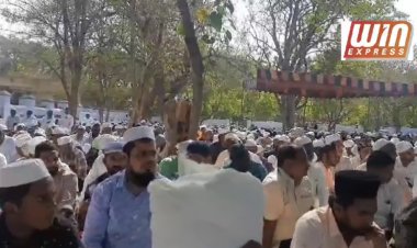 மேட்டுப்பாளையத்தில் 11-4-2024 வியாழக்கிழமை ரம்ஜான் பெருநாள் பண்டிகை மிக சிறப்பான முறையில் கொண்டாடப்பட்டது..