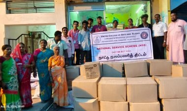 வயநாடு பேரிடரால் பாதிக்கப்பட்ட மக்களுக்கு நிவாரண உதவிகளை வழங்கிய யுனைடெட் கல்லூரி மாணவ மாணவிகள்.